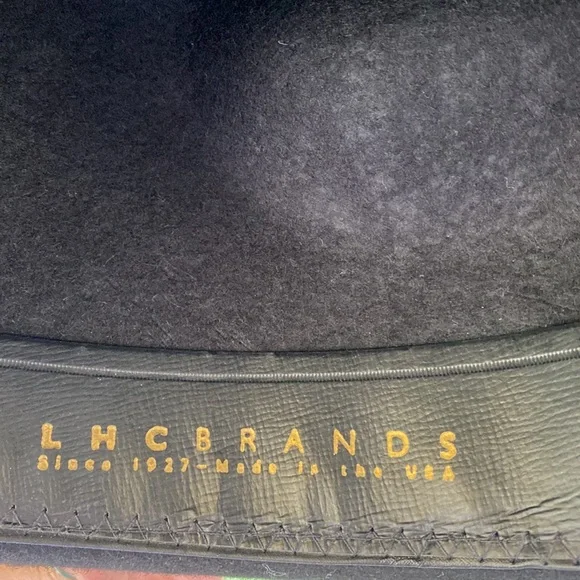 LHC Brands “Hearts” 100% Wool Hat - Picture 12 of 12